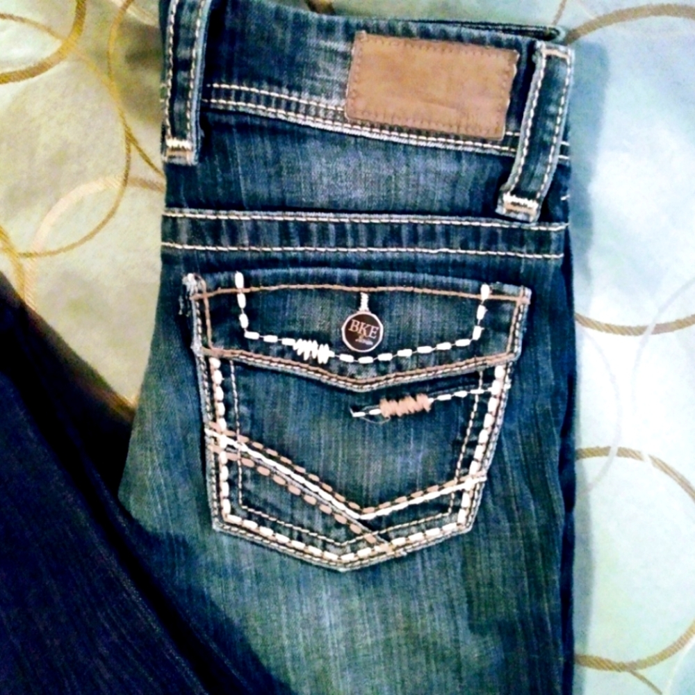 BKE Payton; Women's Jeans; Size 28/ 33 1/2 (boot cut)